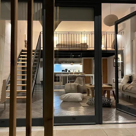 Apartment Evas Urban Loft 1 Close To Pythagoreio