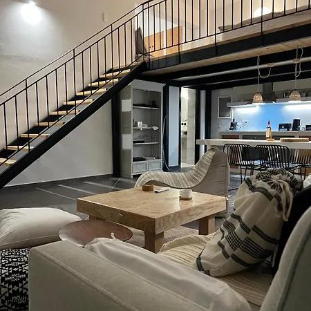 Apartment Evas Urban Loft 1 Close To Pythagoreio